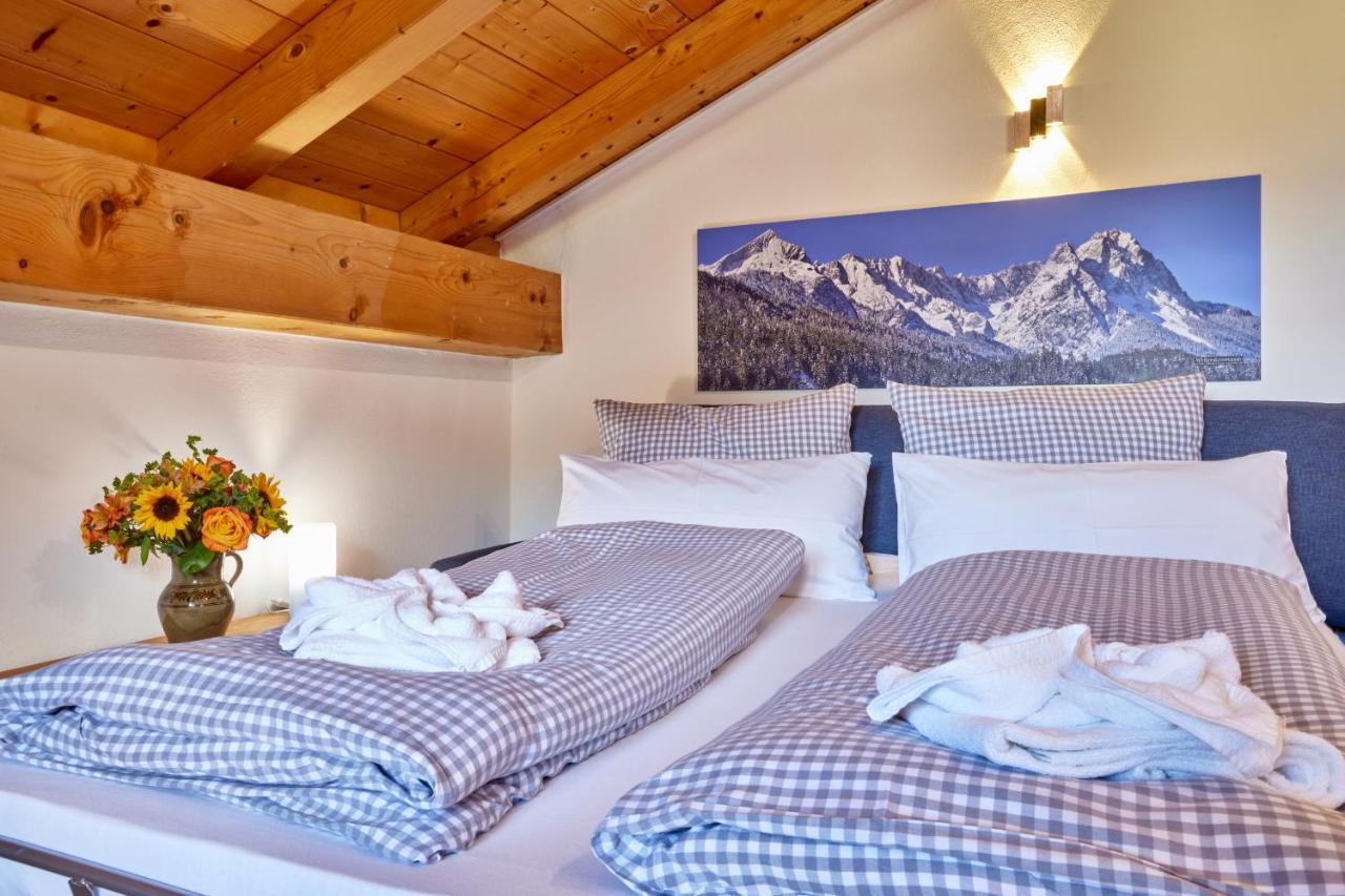Haus Alpklang Apartment Гармиш-Партенкирхен Екстериор снимка